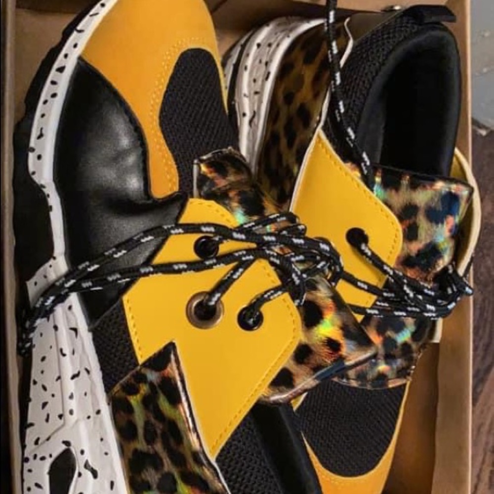 Sneakers